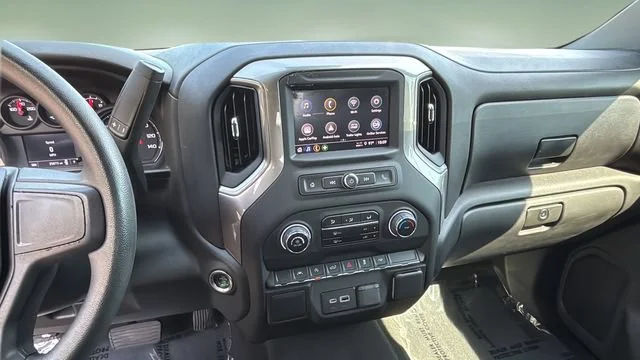 Used 2025 Summit White Chevrolet Custom image 24