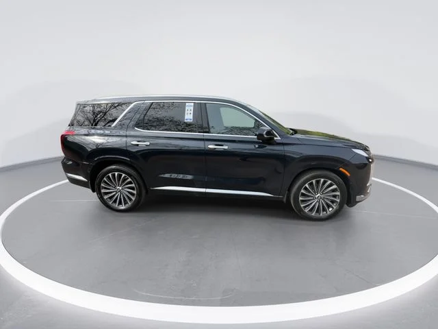 Used 2024 White Hyundai Calligraphy image 9