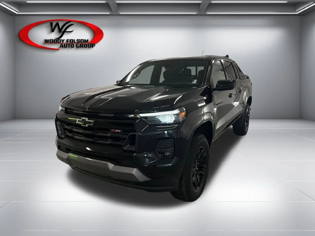New 2026 Black Chevrolet Z71 image 3