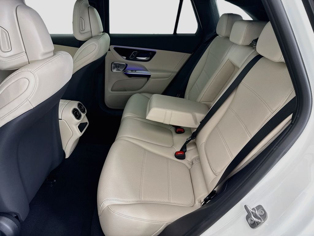 New 2027 Polar White Mercedes-Benz GLC 300 image 20