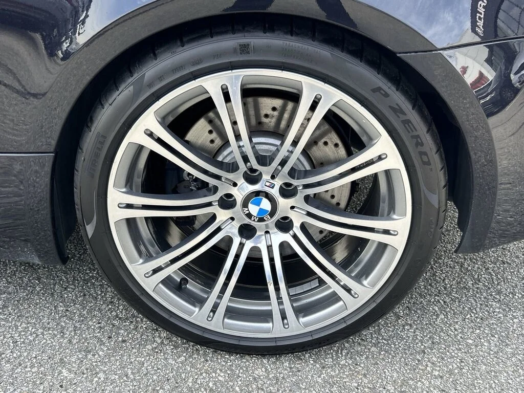 Used 2011  BMW Coupe   LOWEST MILEAGE IN CANADA   DILAWRI CERTIFI image 18