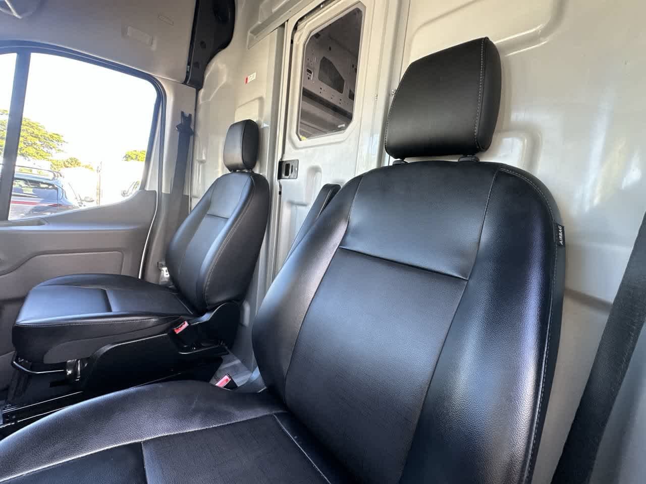 Used 2025 Oxford White Ford  image 14
