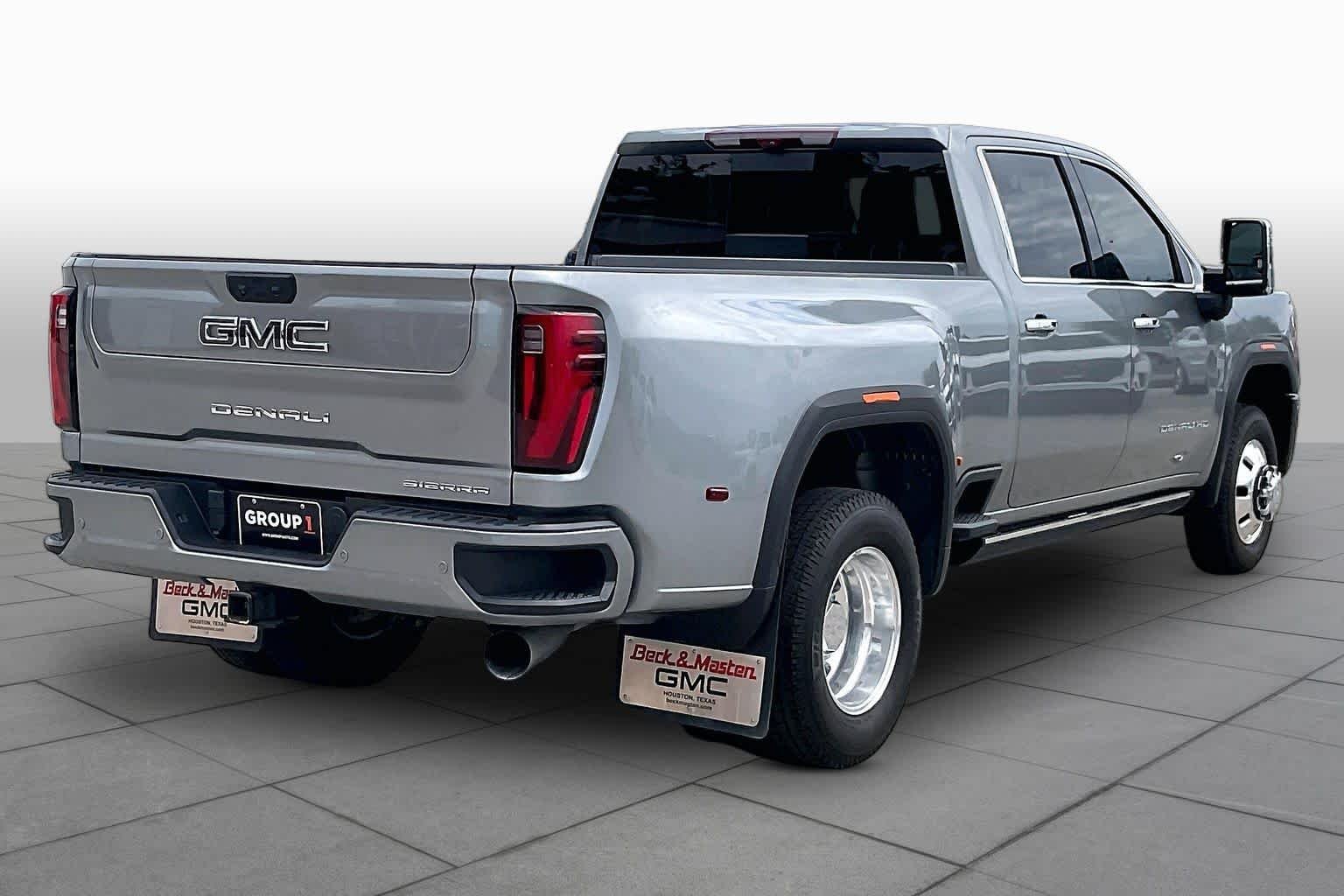 Used 2025 Sterling Metallic GMC Denali Ultimate image 13