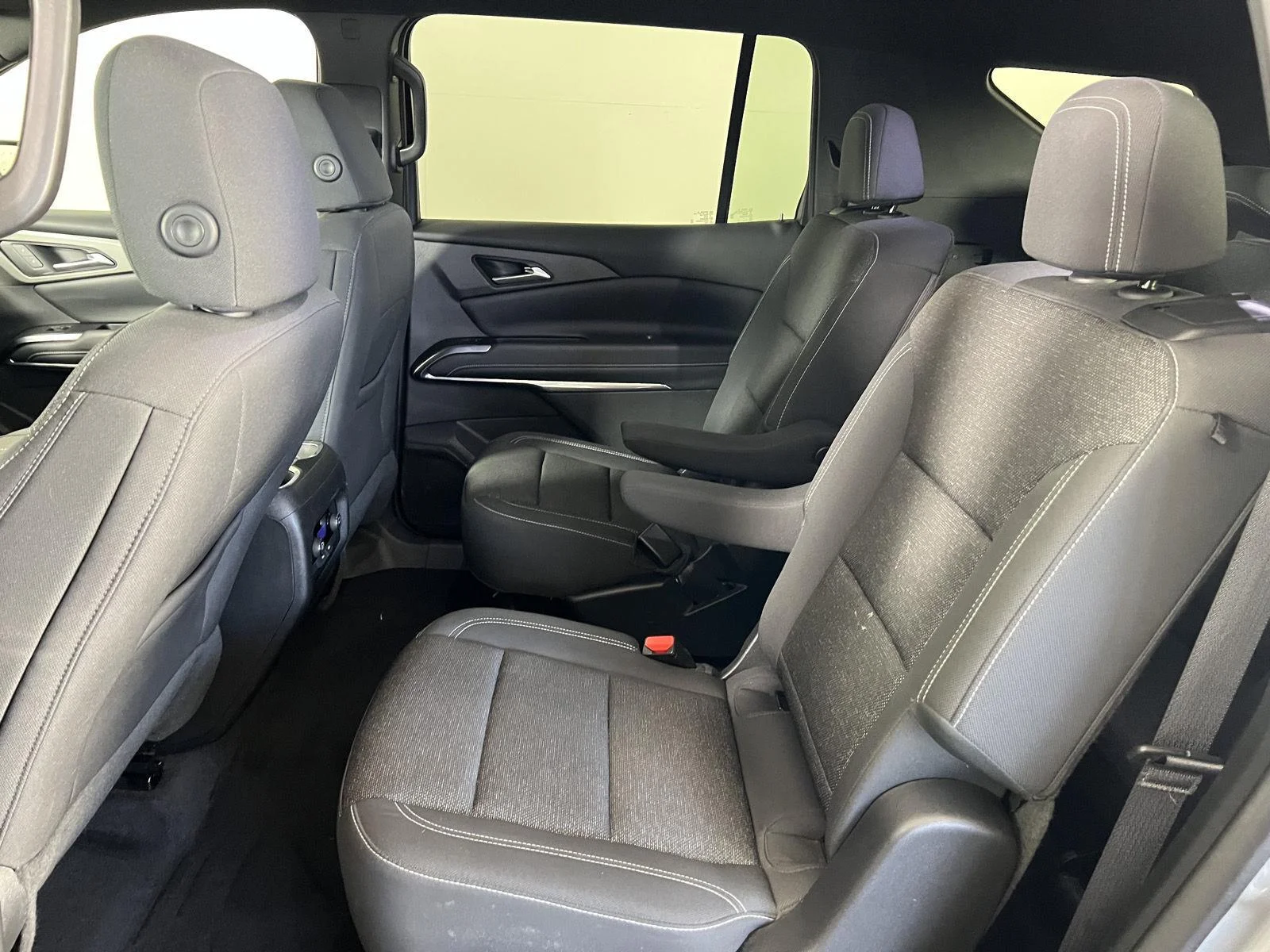 Used 2025 Sterling Gray Metallic Chevrolet AWD LT image 18