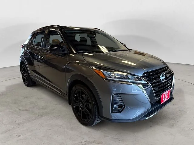 Certified Used 2023 Gray Nissan SR image 7