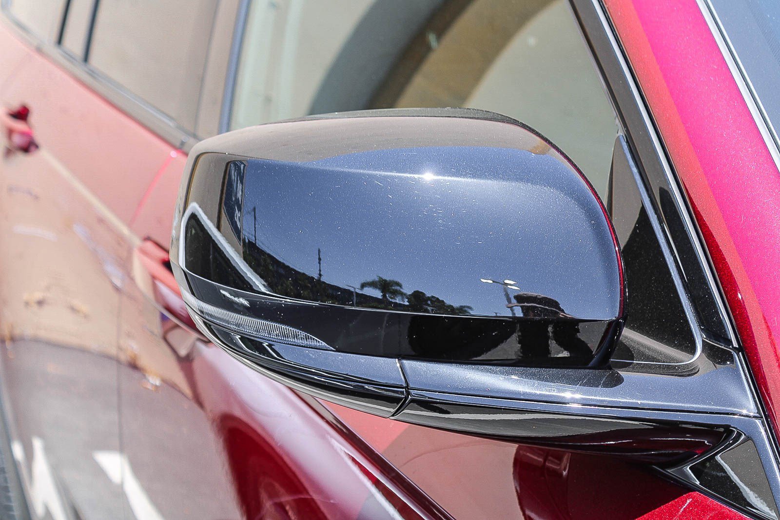 Used 2025 Velvet Red Pearlcoat Jeep Altitude X image 14