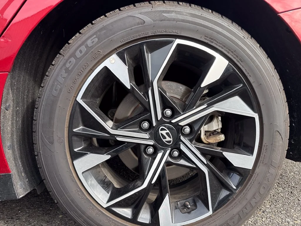 Certified Used 2025 Red Hyundai SEL image 14