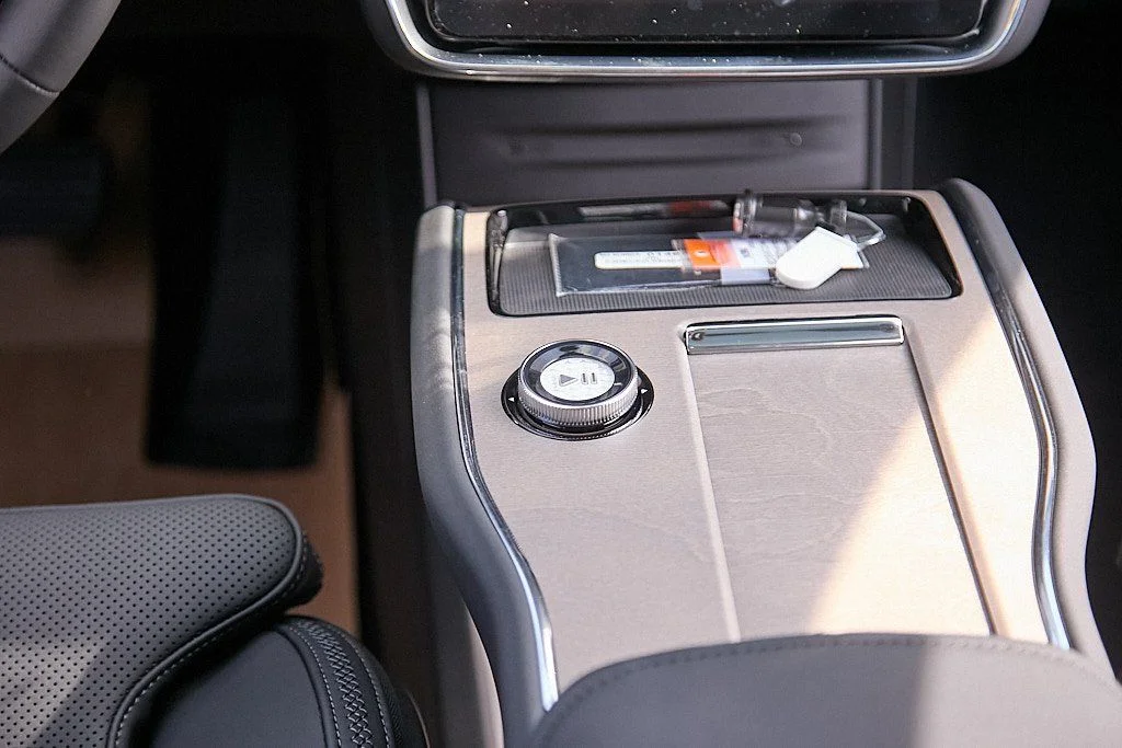 2025 Volvo EX90 Ultra - Photo 29