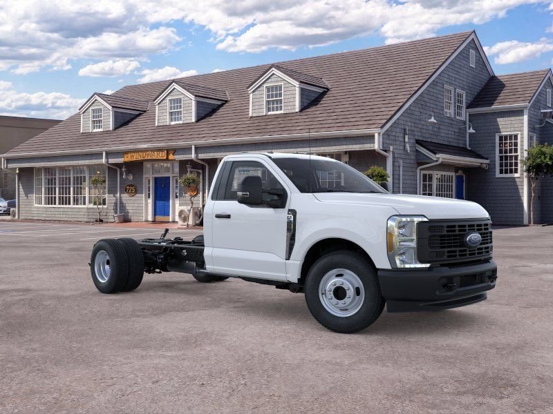 New 2025 Oxford White Ford XL image 7
