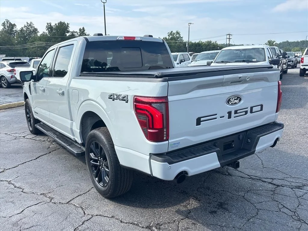 Used 2024 Avalanche Ford Lariat image 5
