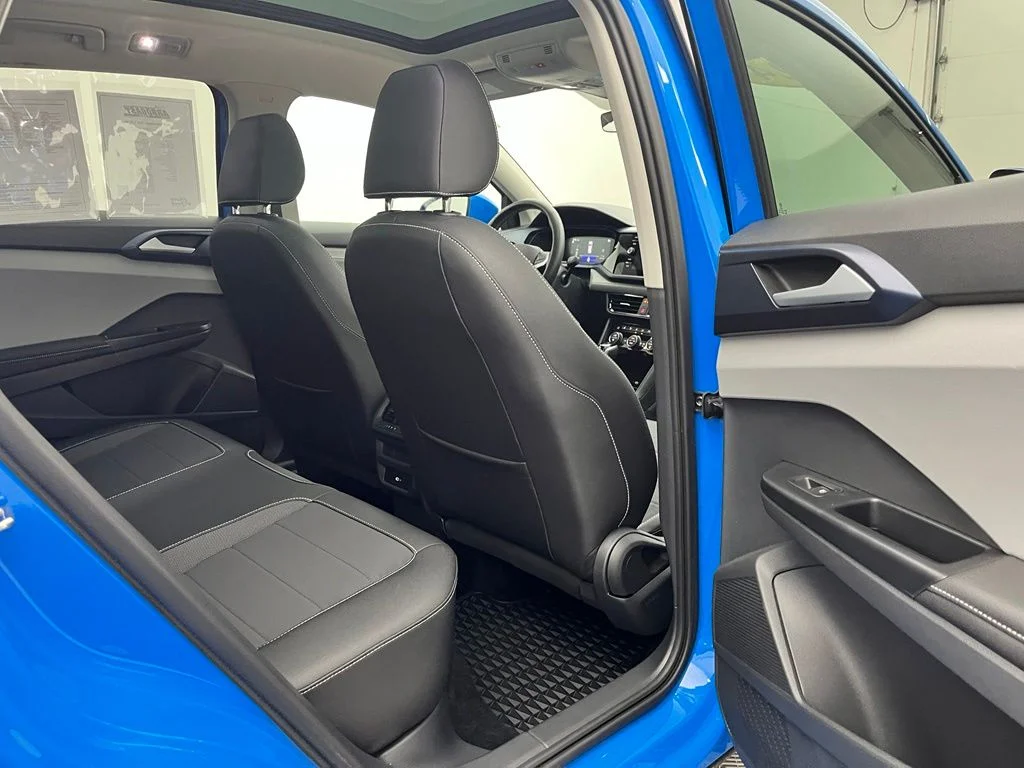 Used 2024 Blue Volkswagen 1.5T SE image 35