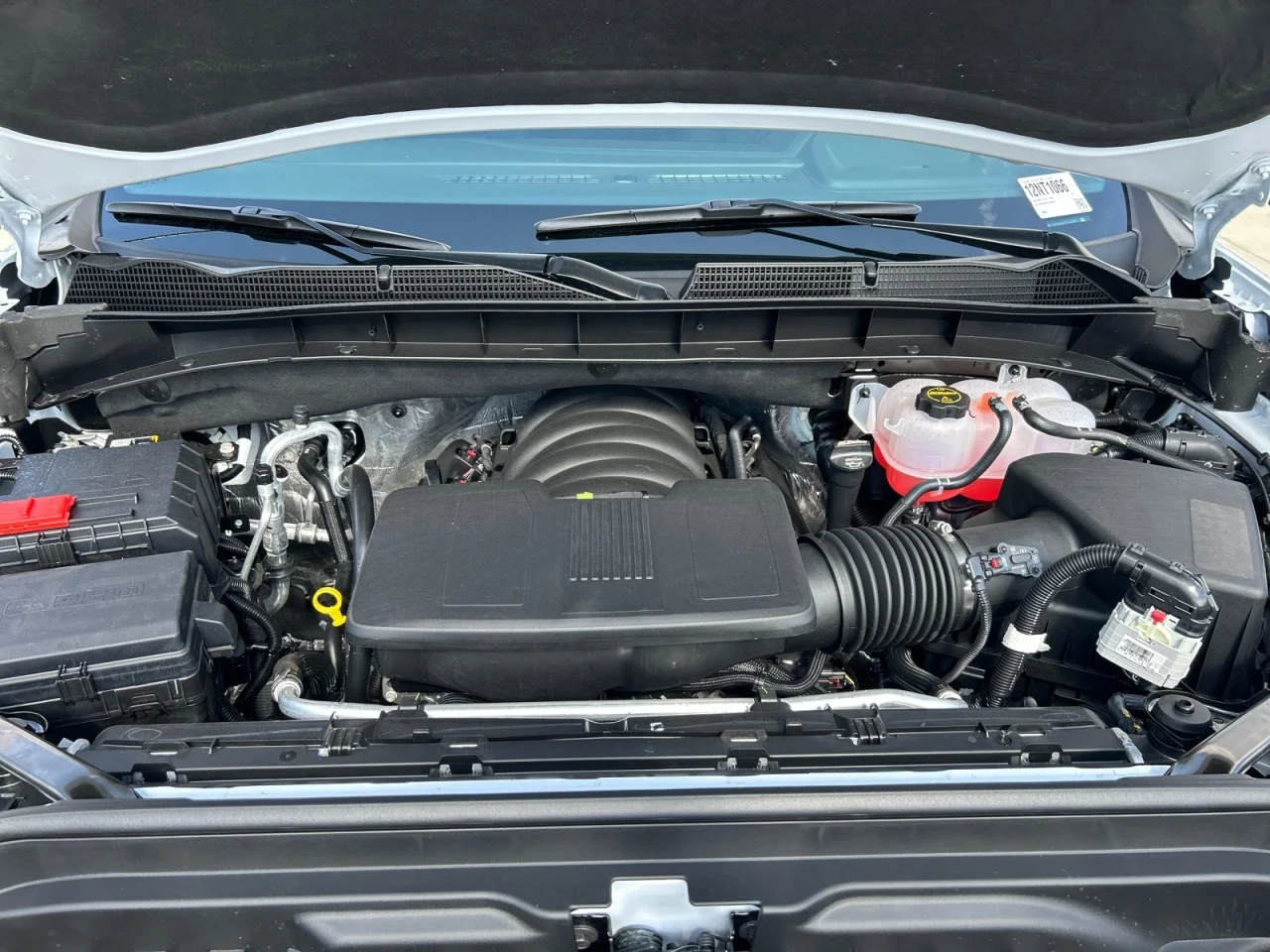 New 2026 Glacier White Tricoat GMC SLT image 8