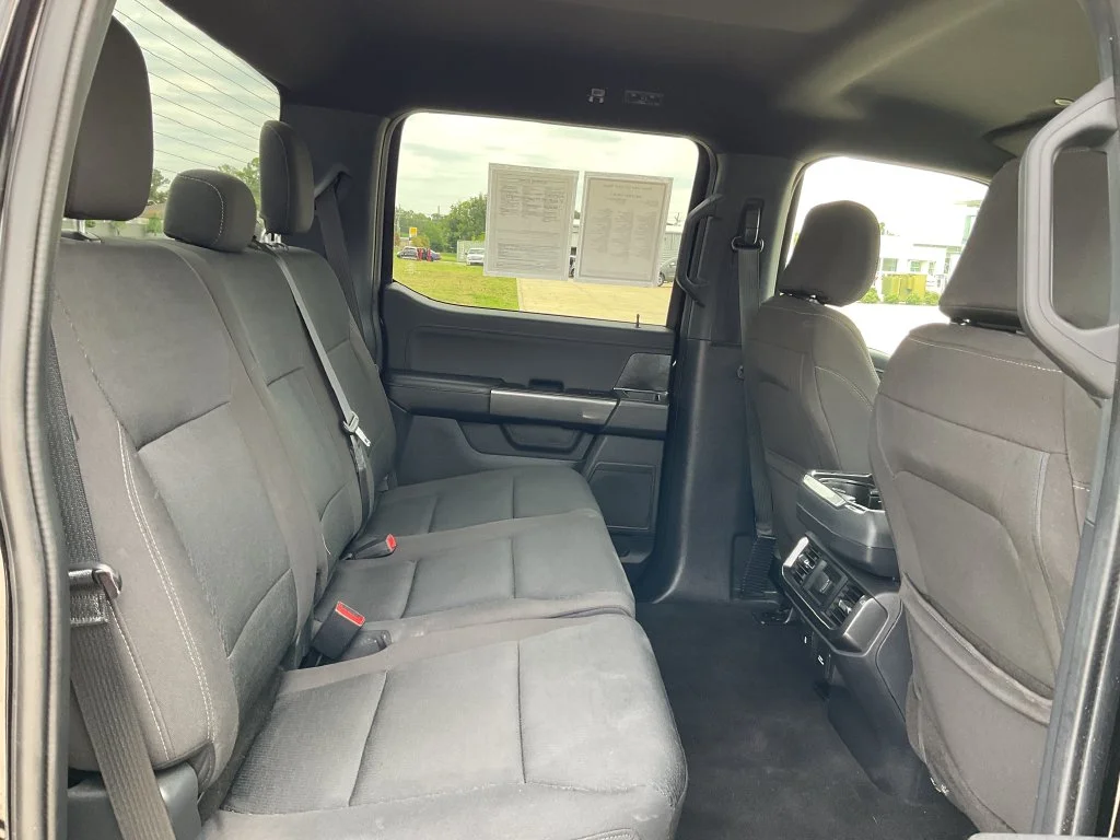 Used 2023 Black Ford XLT image 15