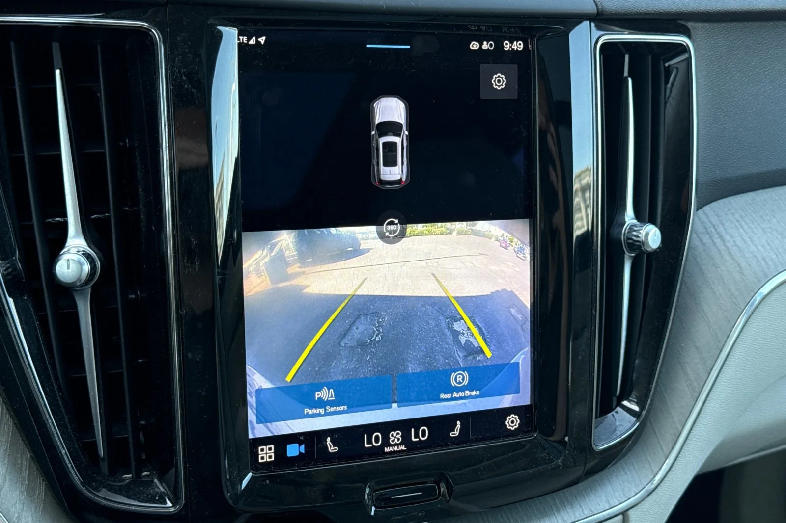 Used 2023 Silver Volvo Plus Dark Theme image 20