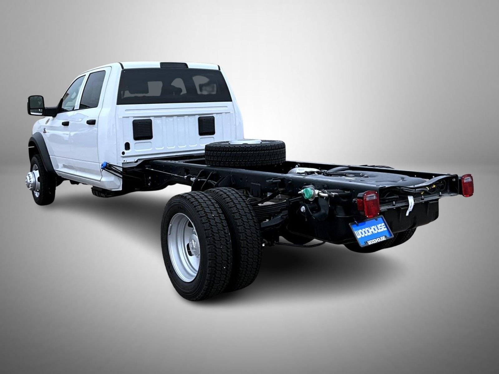 New 2026 Bright White Clear-Coat Exterior Paint RAM Tradesman image 7