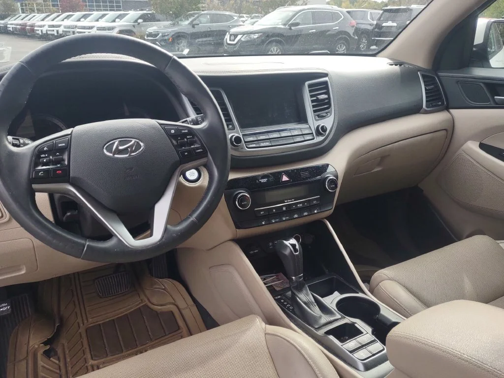 Used 2017 White Hyundai Limited image 9