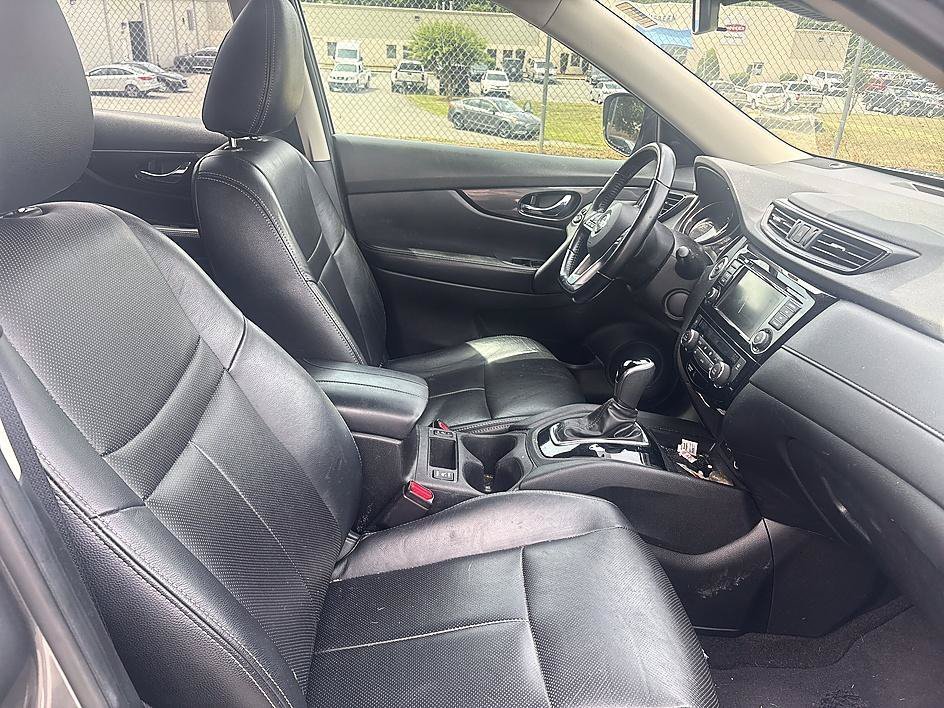 Used 2020 Gun Metallic Nissan SV image 19