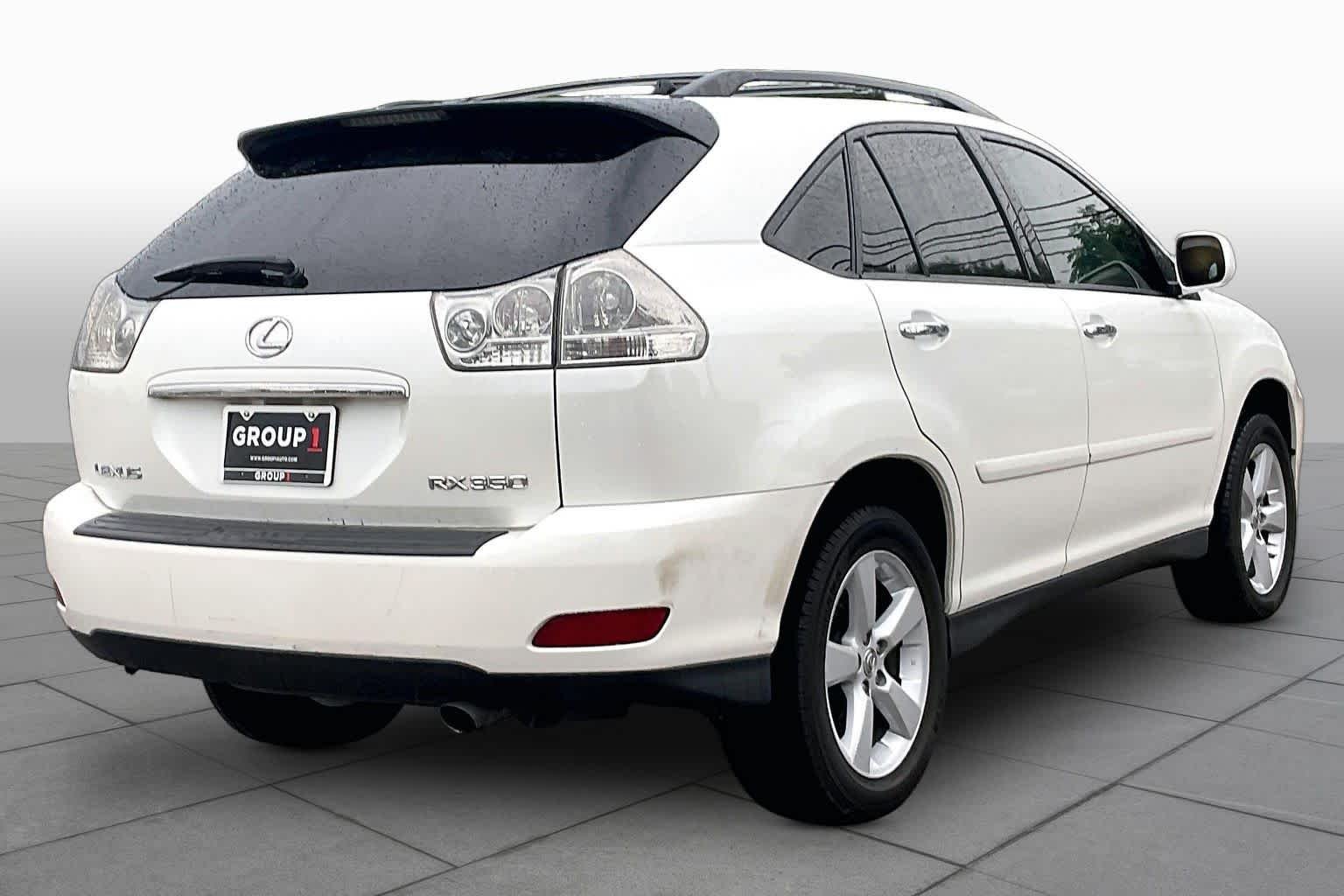 Used 2008 Crystal White Lexus  image 12