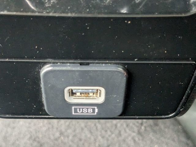 Used 2024 White Jeep Latitude image 15
