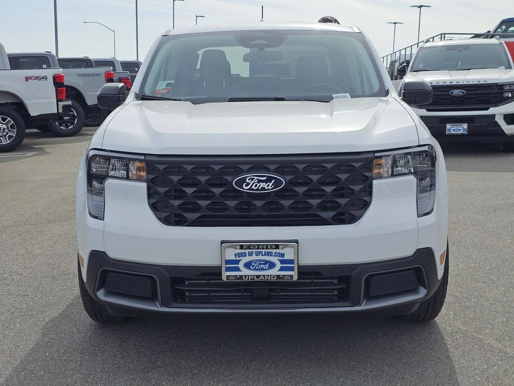 Used 2026 Oxford White Ford XLT image 2