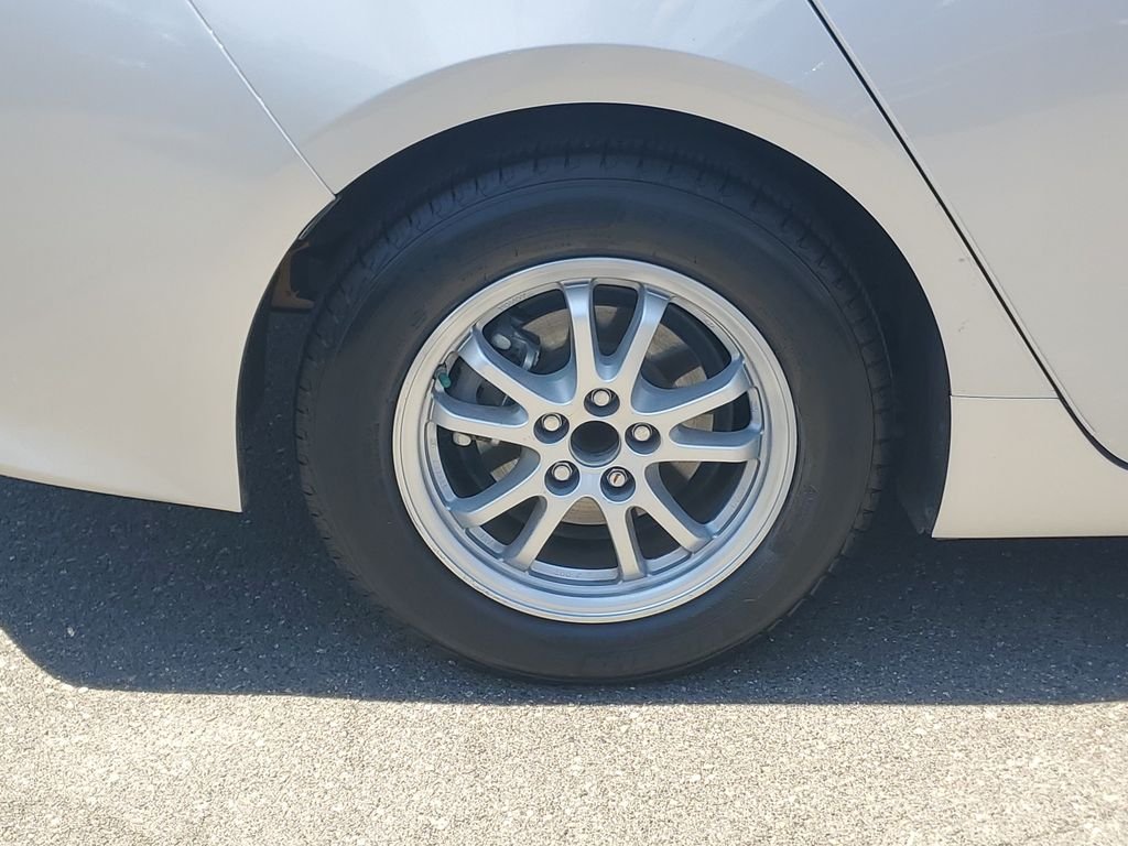 Used 2017 Classic Silver Metallic Toyota Plus image 5
