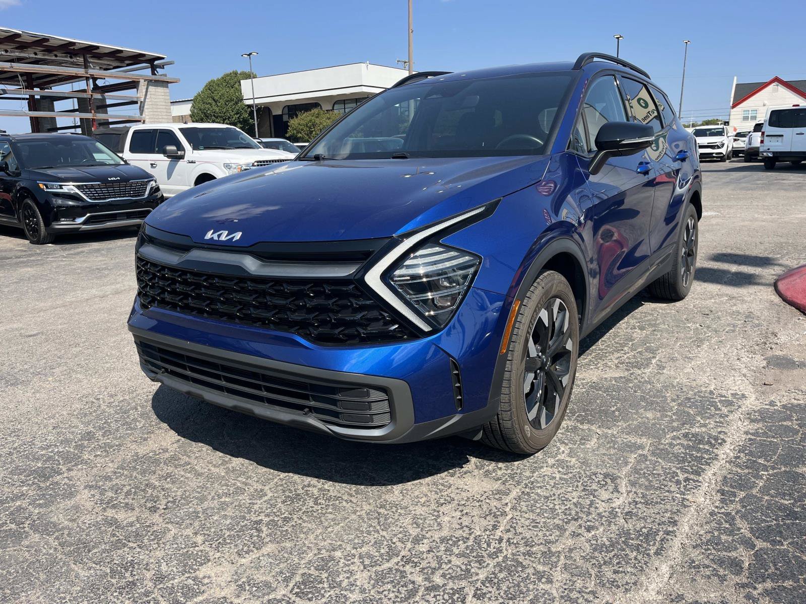 Used 2024 Sapphire Blue Kia X-Line image 3