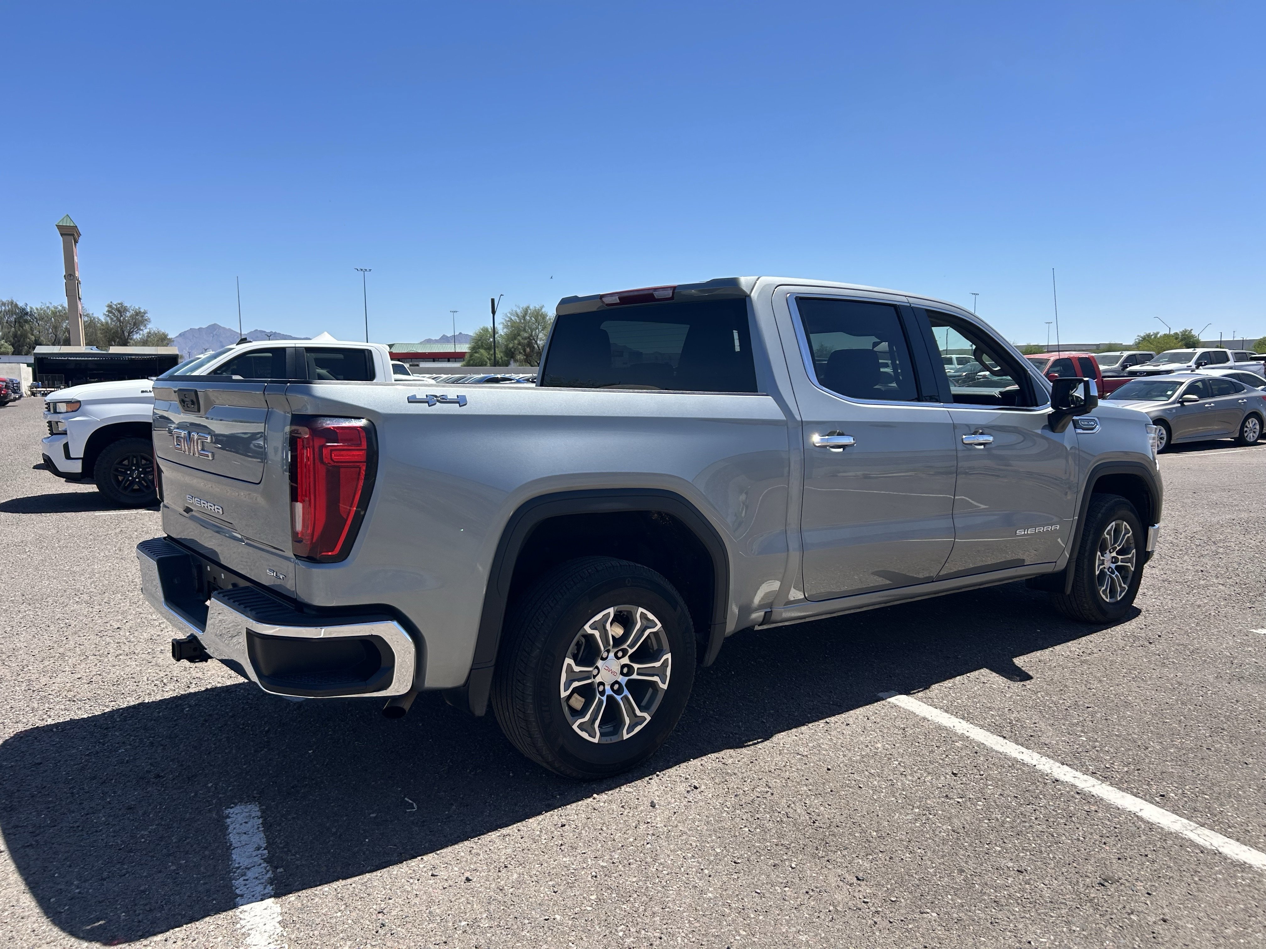 Used 2025 Sterling Metallic GMC SLT image 4