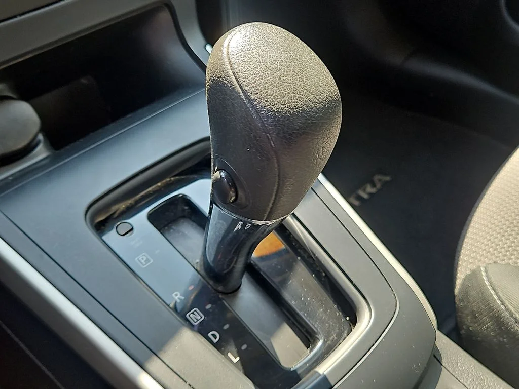 Used 2019 Black Nissan S image 32