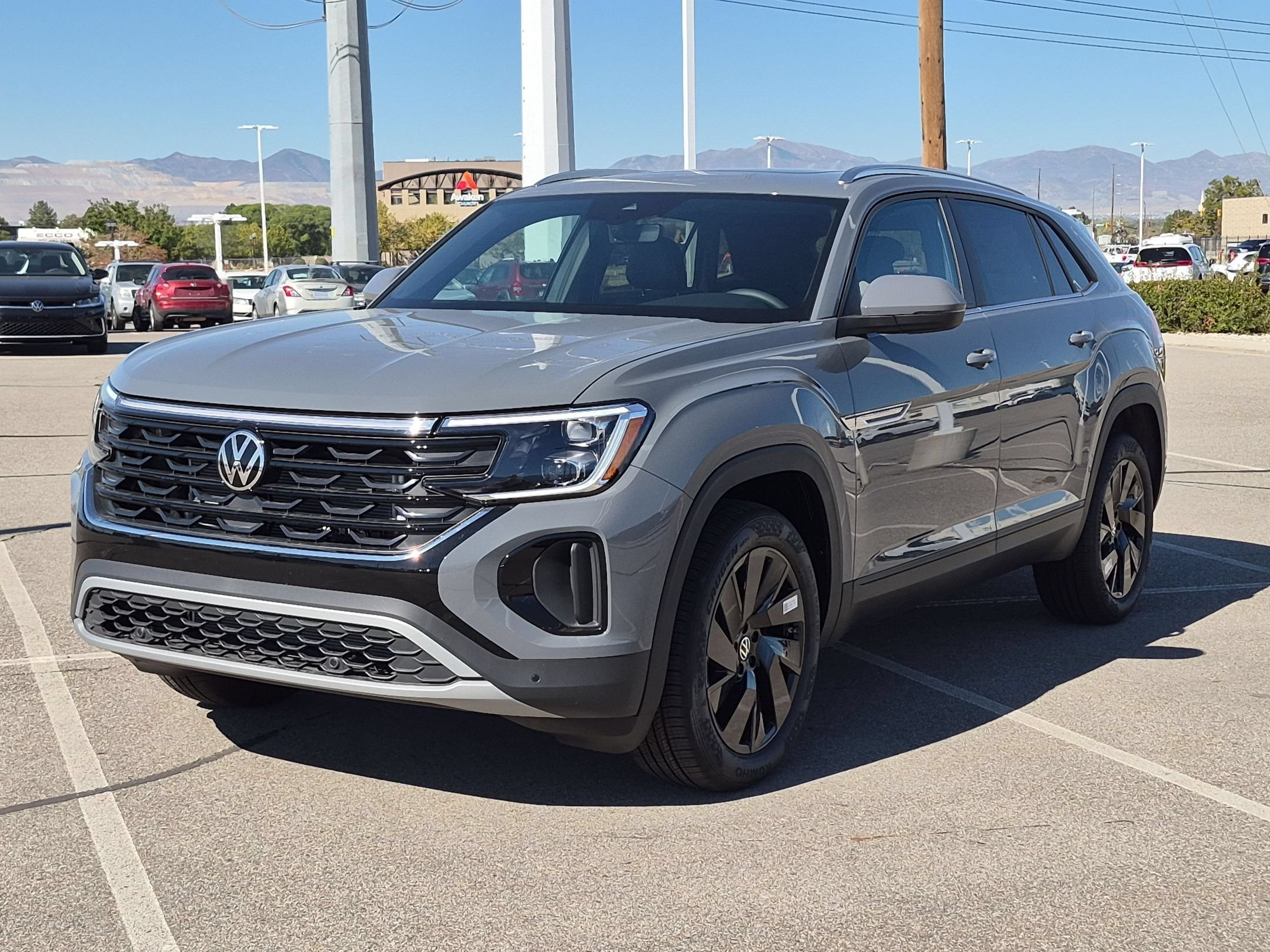New 2026 Pure Gray Volkswagen 2.0T SE w/Technology image 8