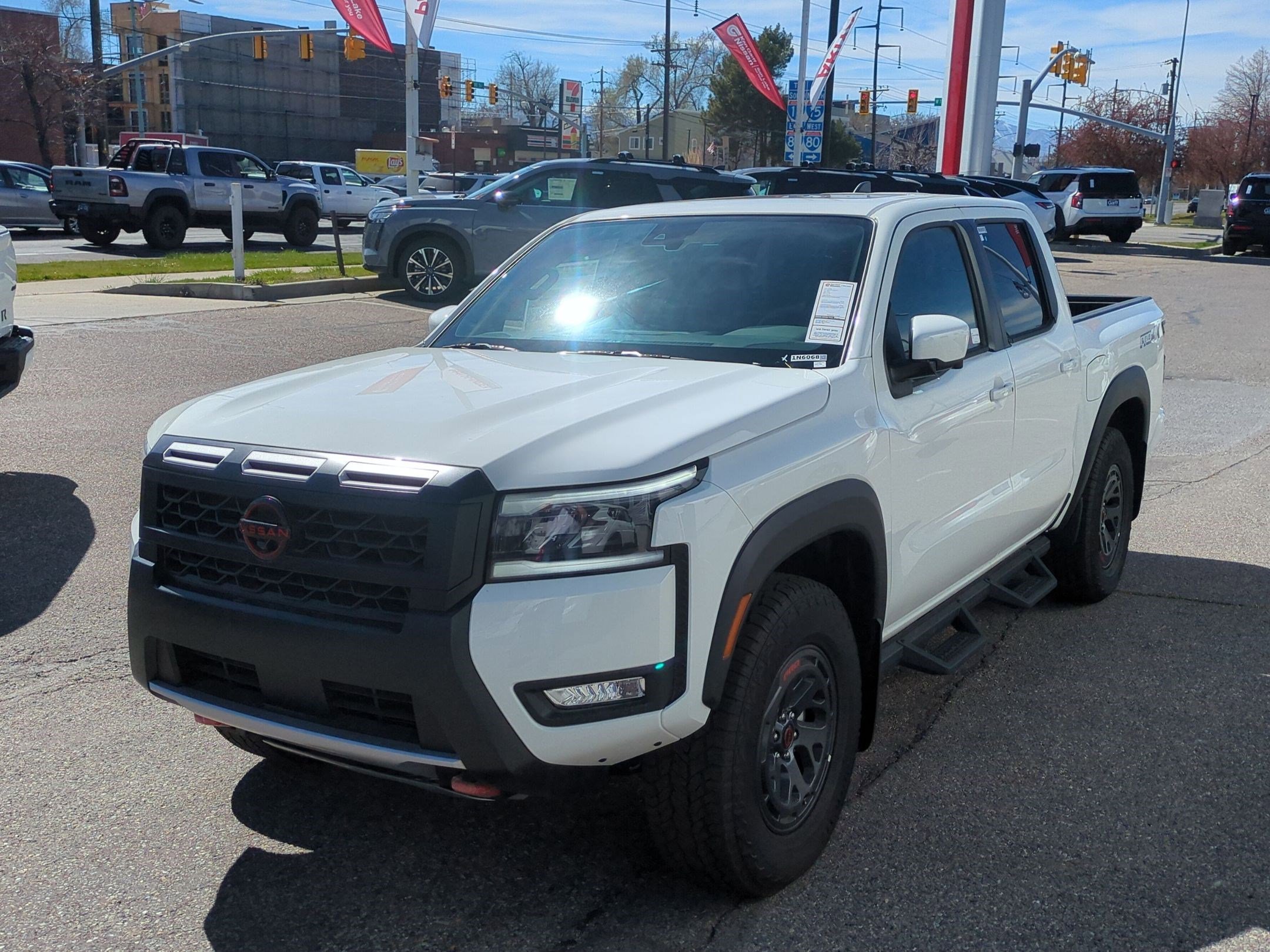 2026 Nissan Frontier PRO-4X - Photo 8