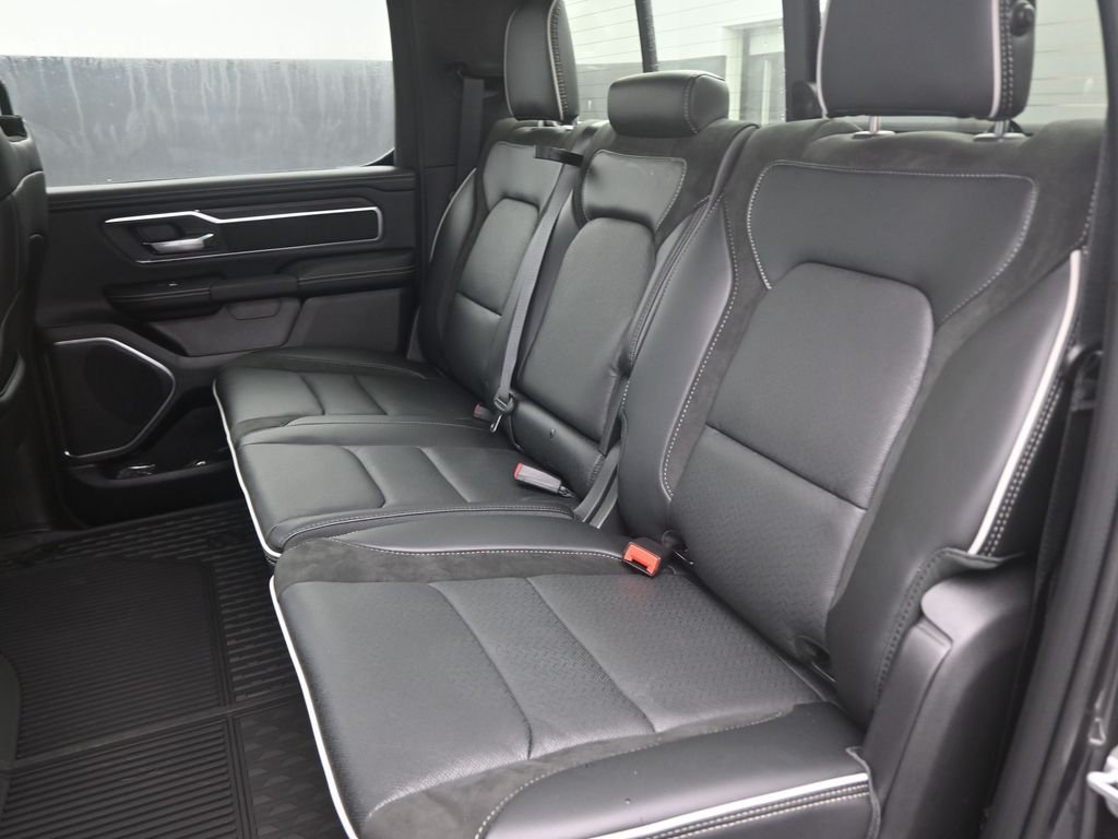 New 2026 Granite Crystal Metallic Clear-Coat Exterior Paint RAM Laramie image 12