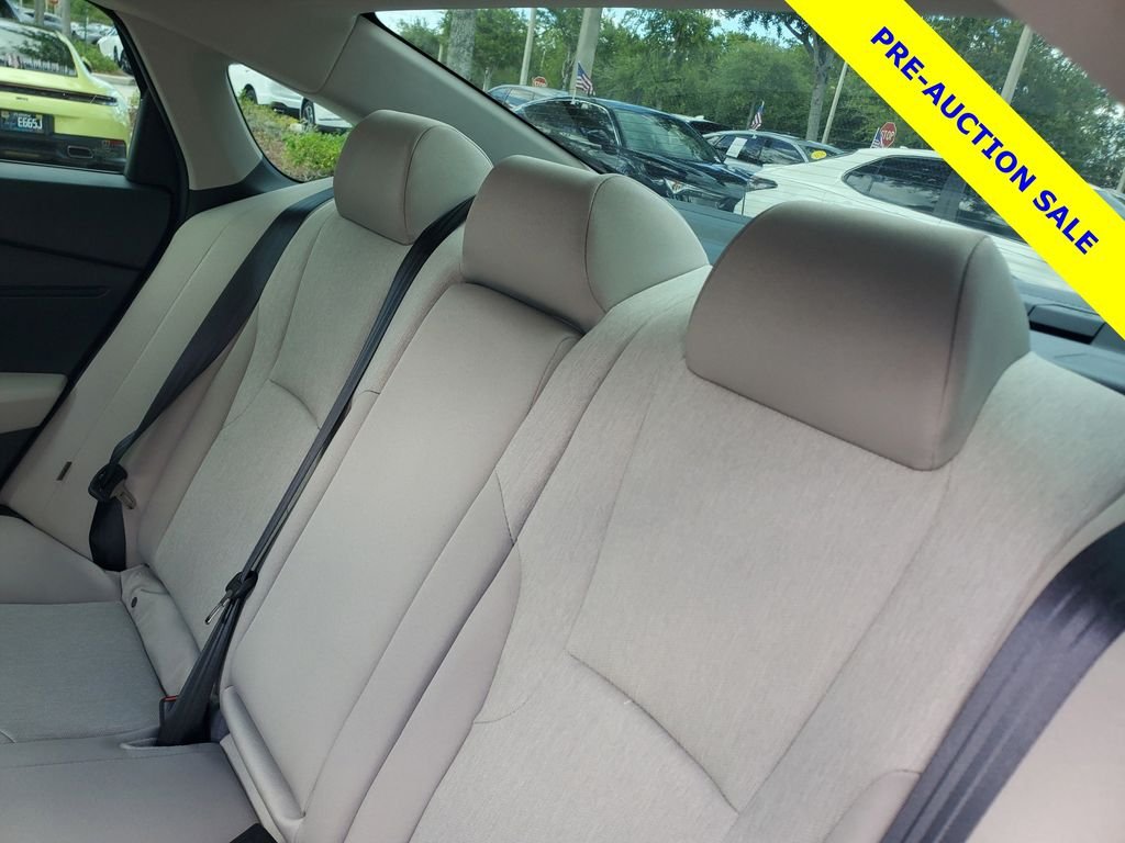 Used 2025 Gray Honda SE image 12