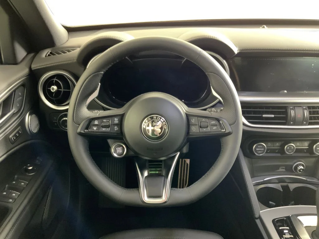 2026 Alfa Romeo Stelvio Base - Photo 24