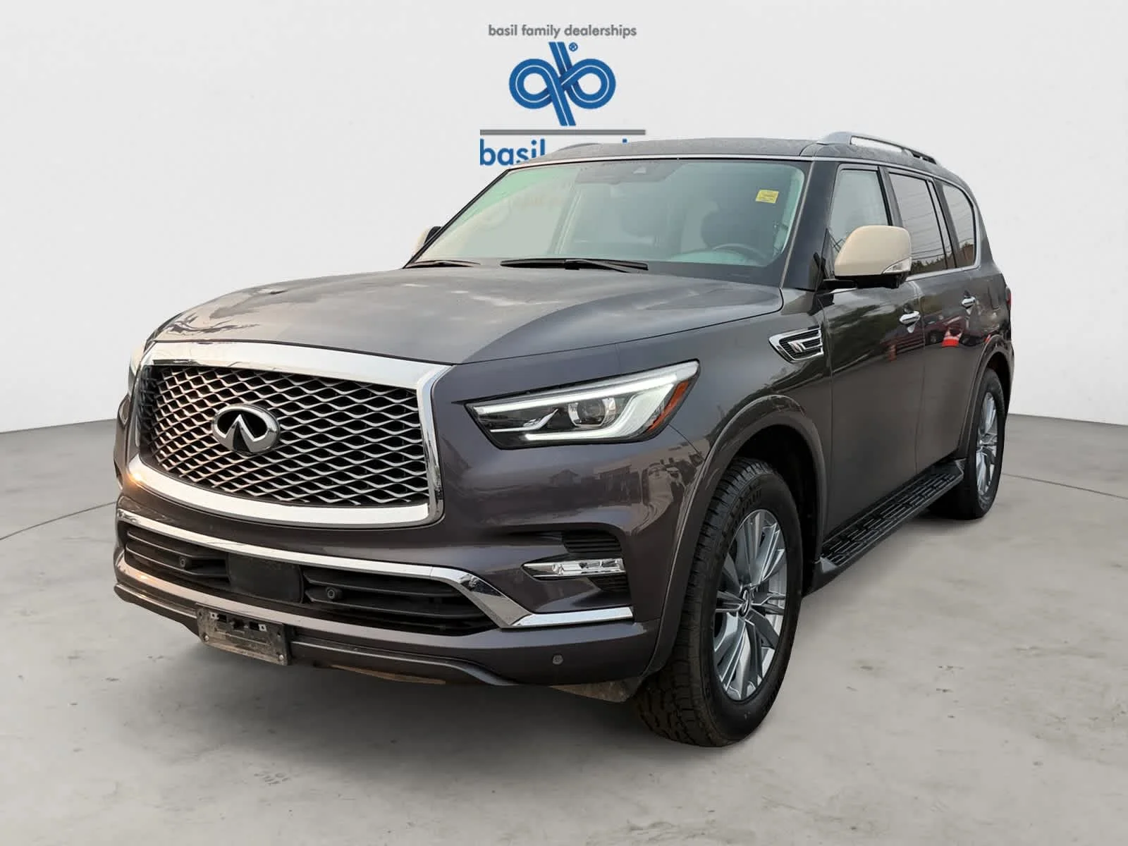 Used 2024 Anthracite Gray INFINITI LUXE image 2
