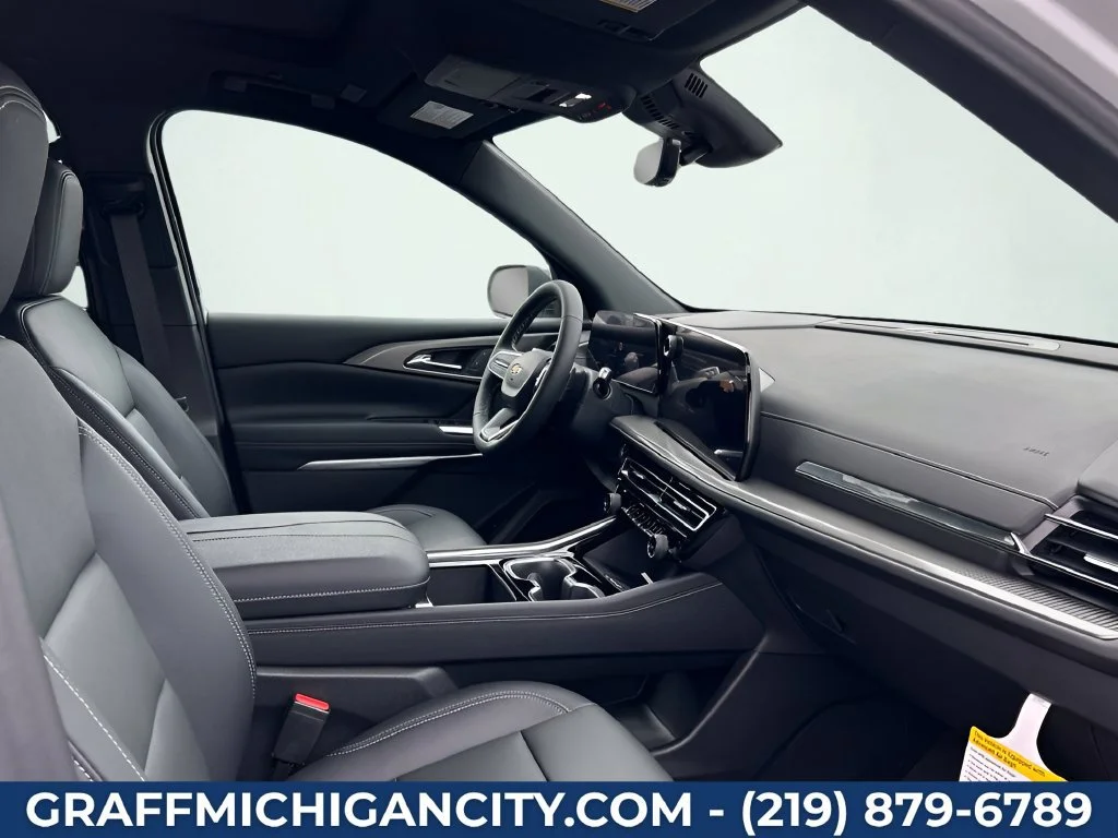 New 2027 Summit White Chevrolet LT image 28