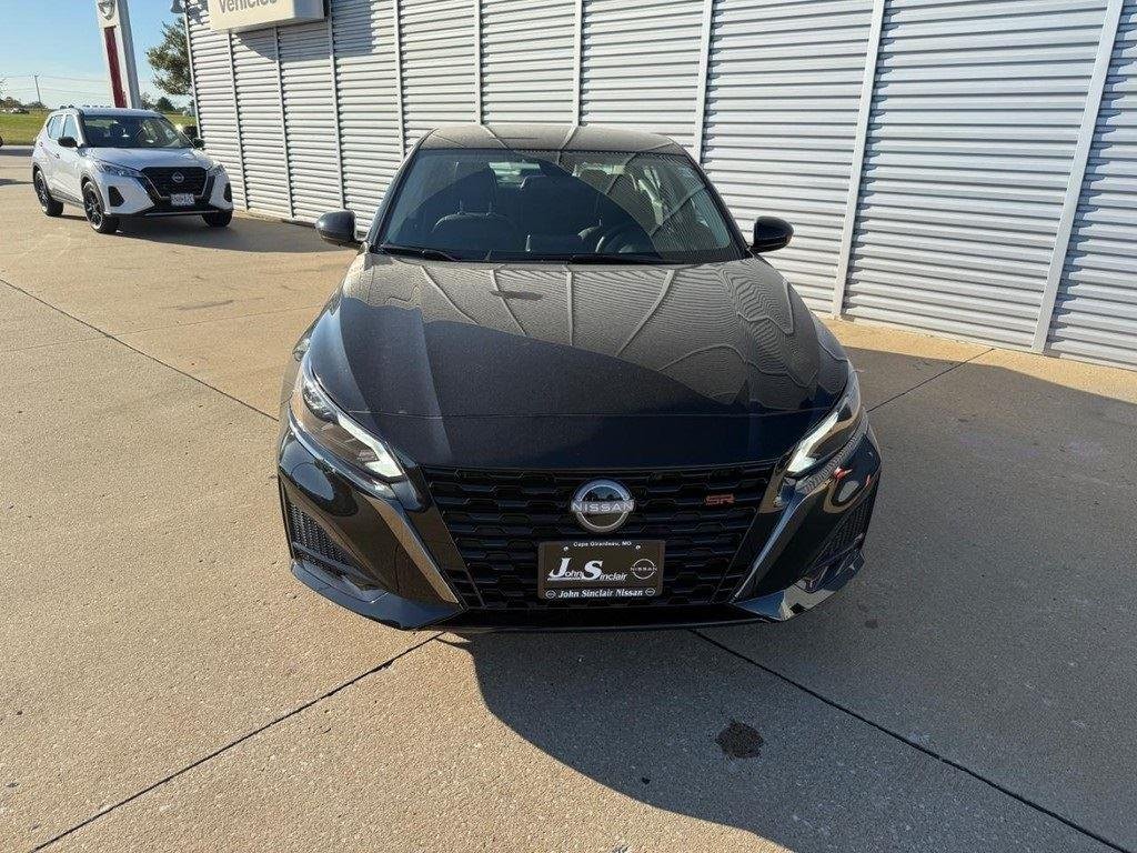 New 2025 Nissan Altima SR Car in Cape Girardeau #N250580 | John