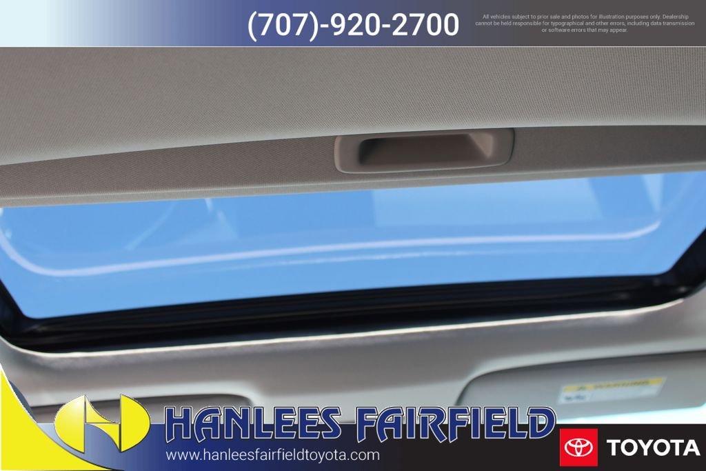 Used 2023  Honda EX-L image 18