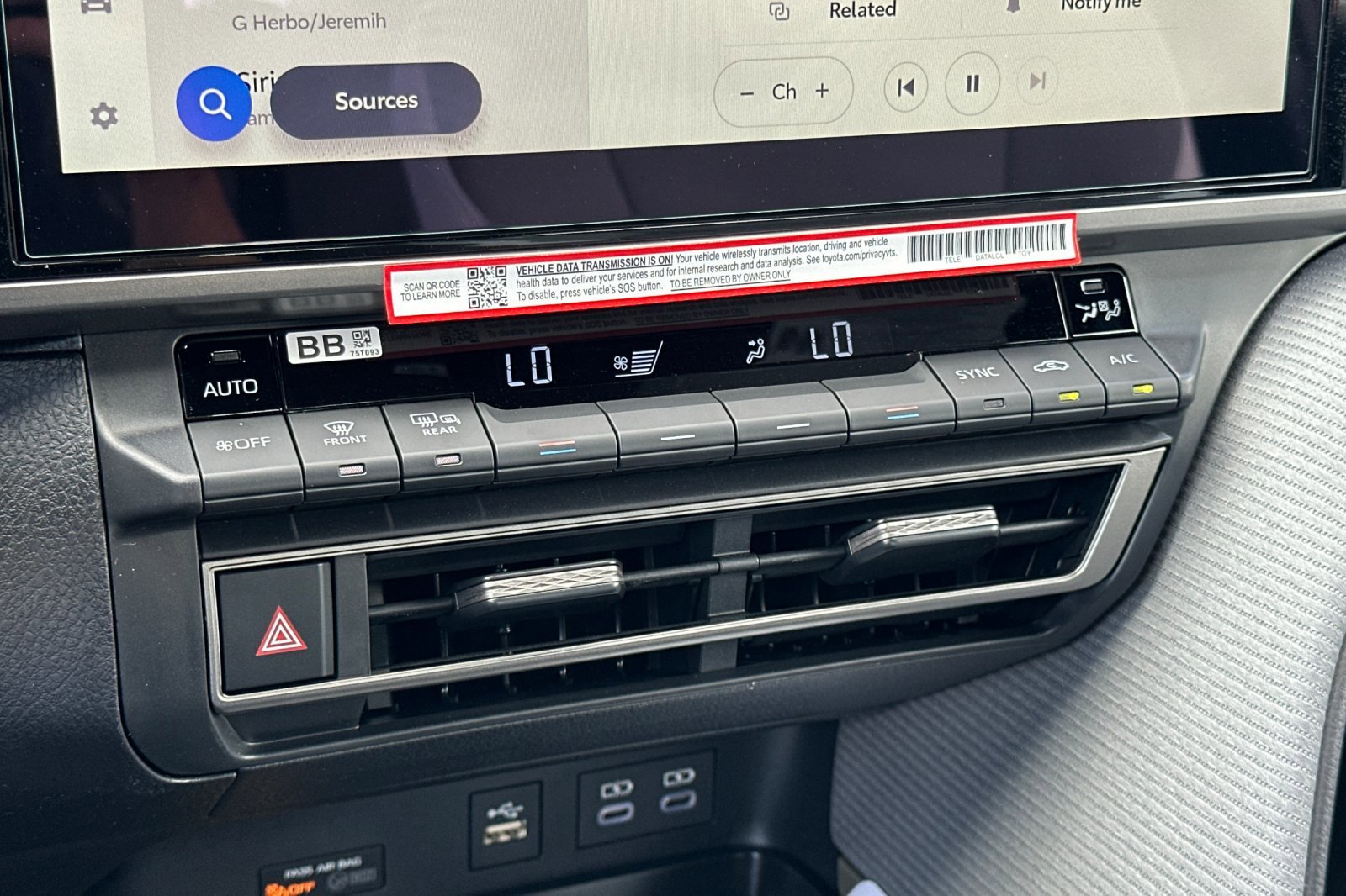 2026 Toyota Camry SE - Photo 19