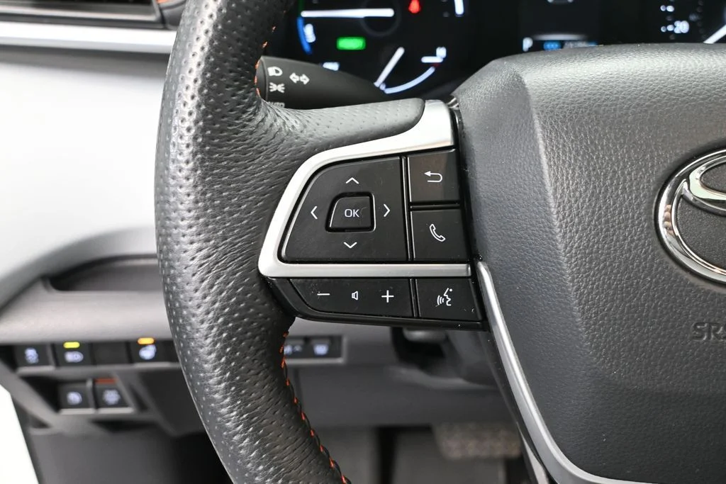 2024 Toyota Sienna XSE - Photo 26