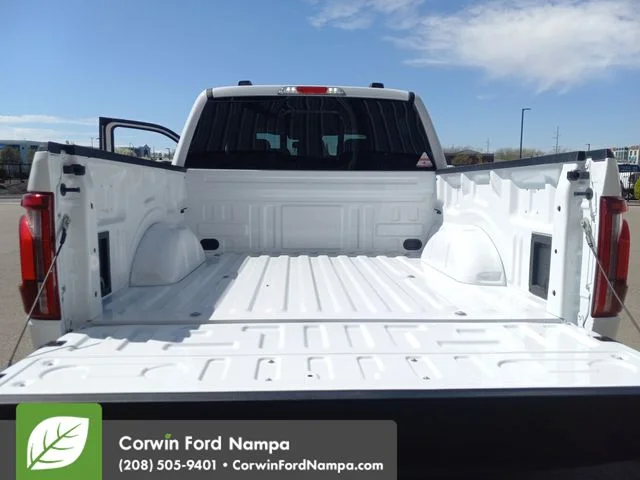 New 2026 Oxford White Ford Lariat image 28