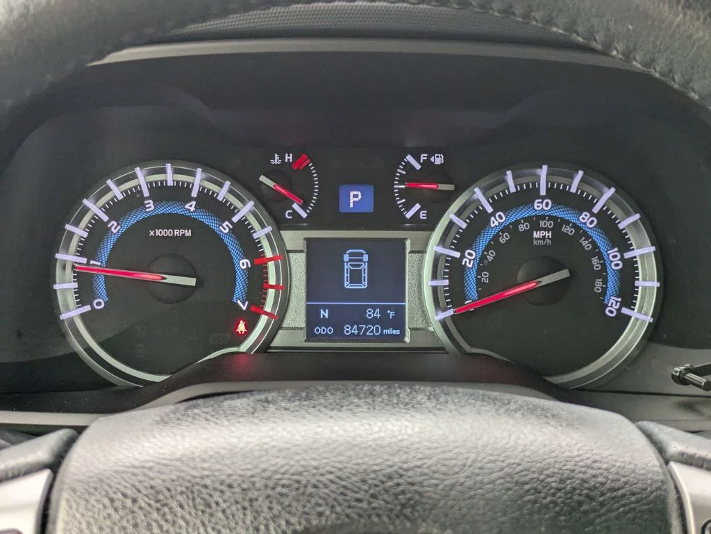 Used 2018 Magnetic Gray Metallic Toyota SR5 Premium image 29