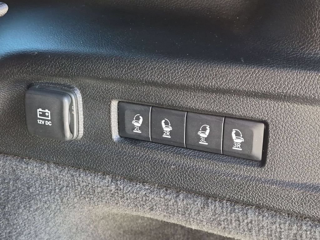 Used 2021 Red Jeep Overland image 8