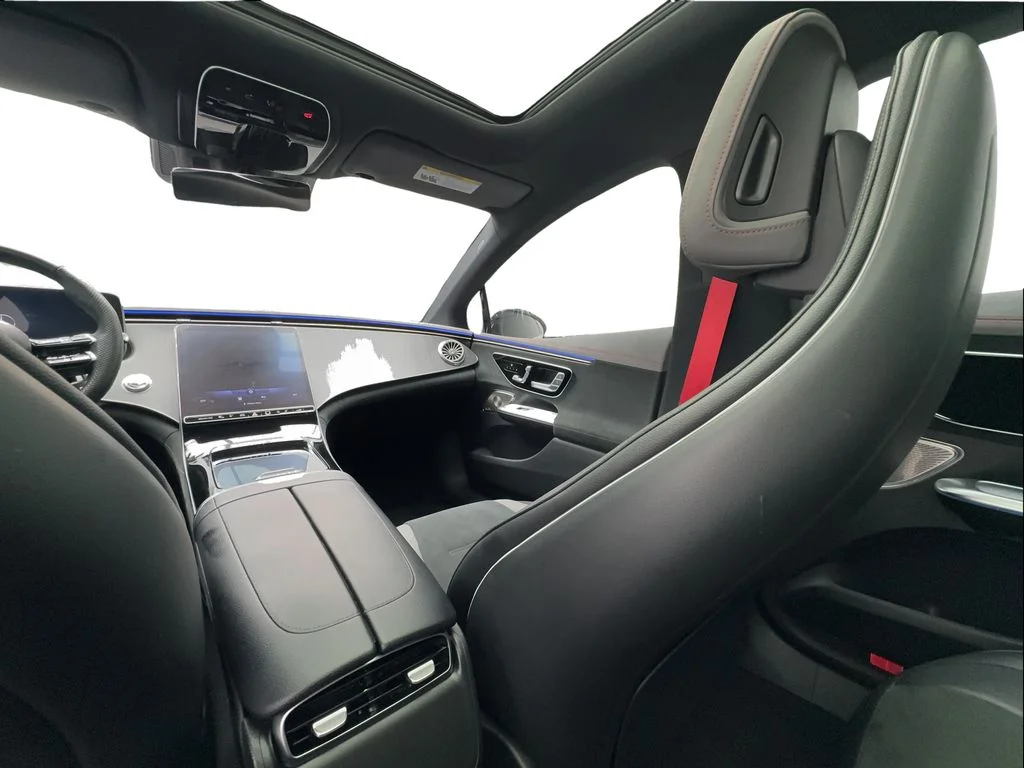 Used 2023 White Mercedes-Benz Base image 37