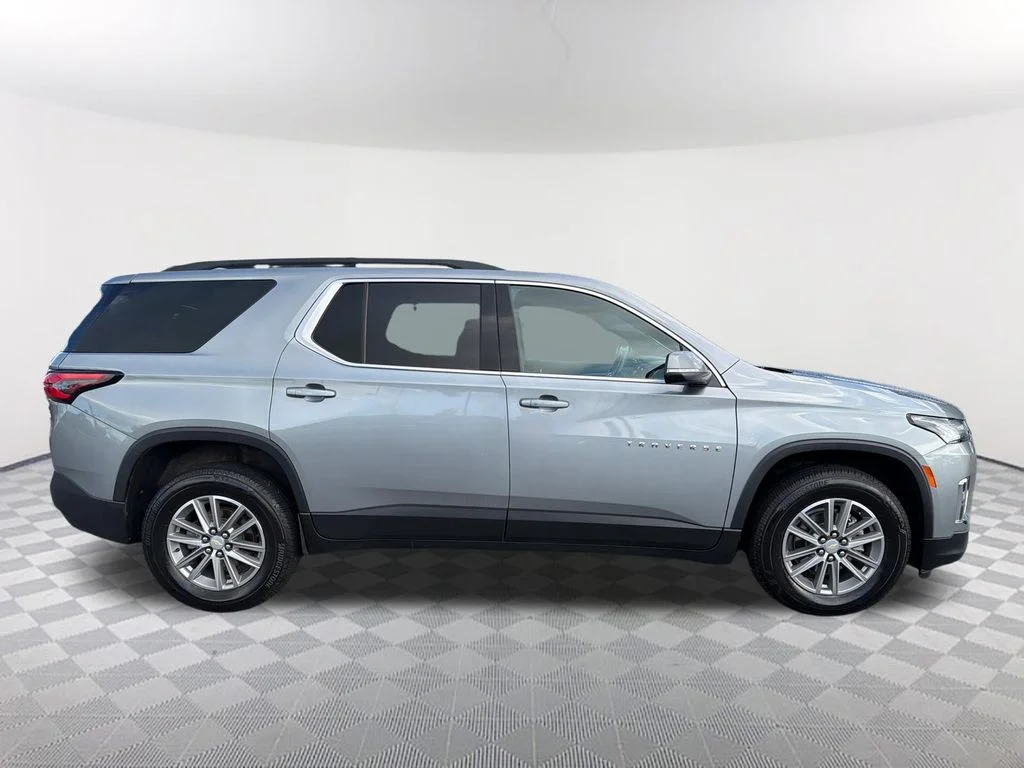 Used 2023 Gray Chevrolet LT image 4