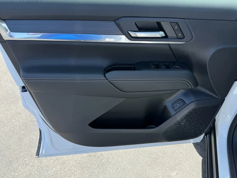 New 2026 Summit White GMC Elevation image 16