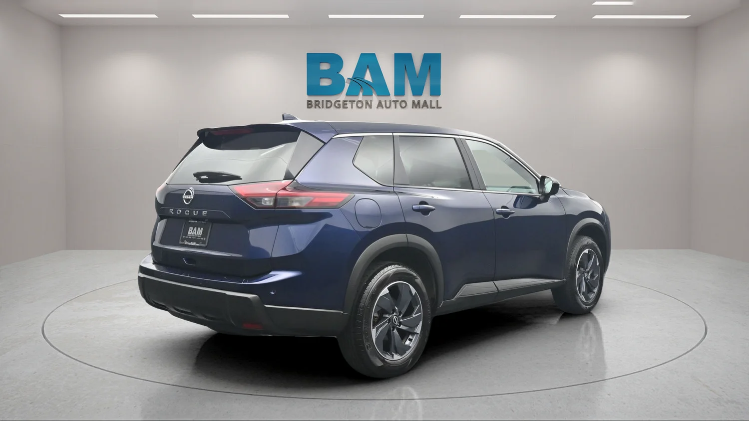 Used 2025 Deep Ocean Blue Nissan SV image 7