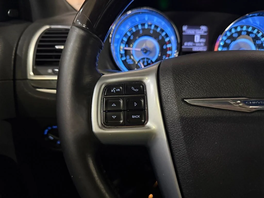 Used 2011 Ivory Chrysler Base image 14