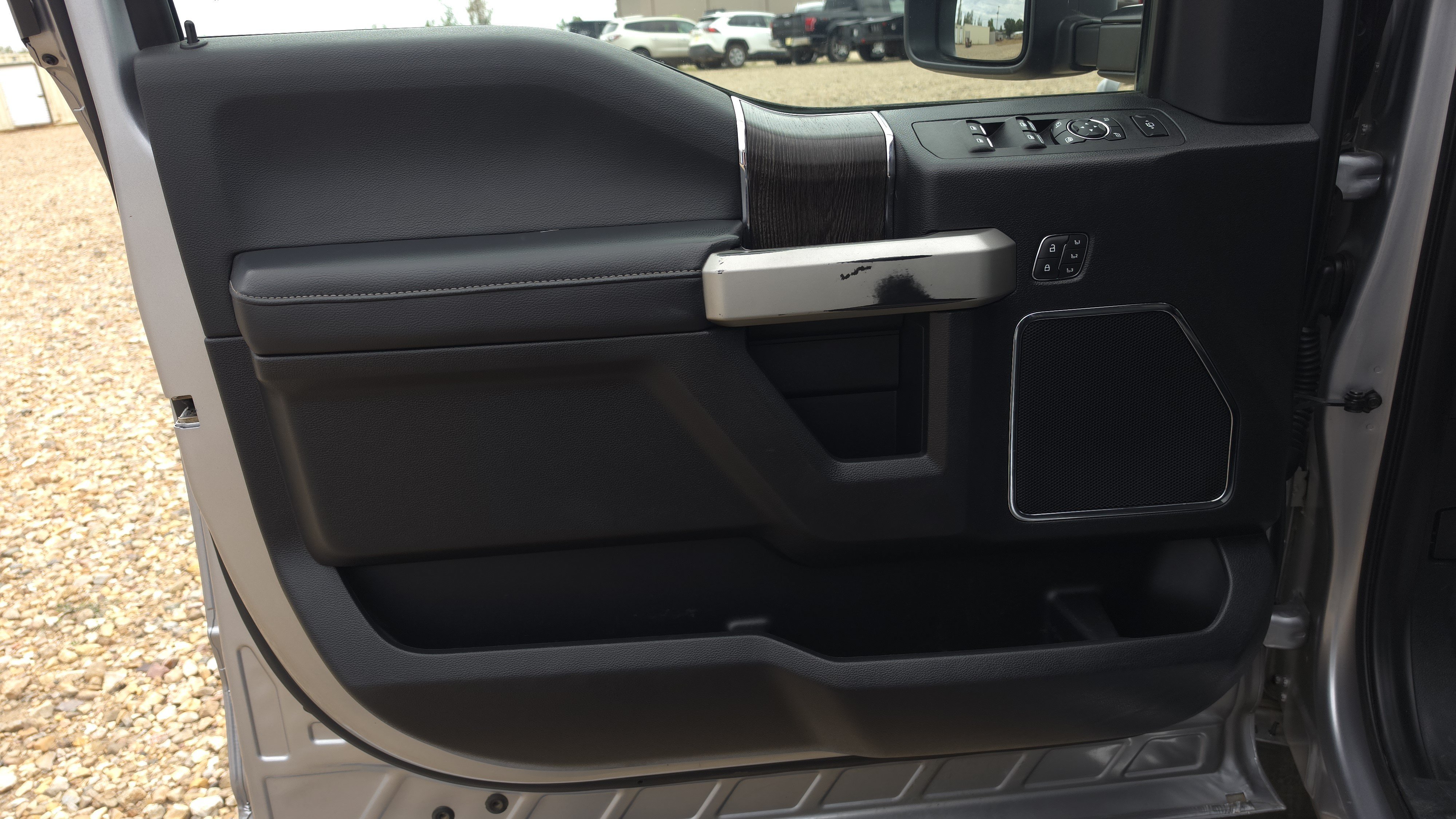Used 2021 Silver Ford LARIAT image 11