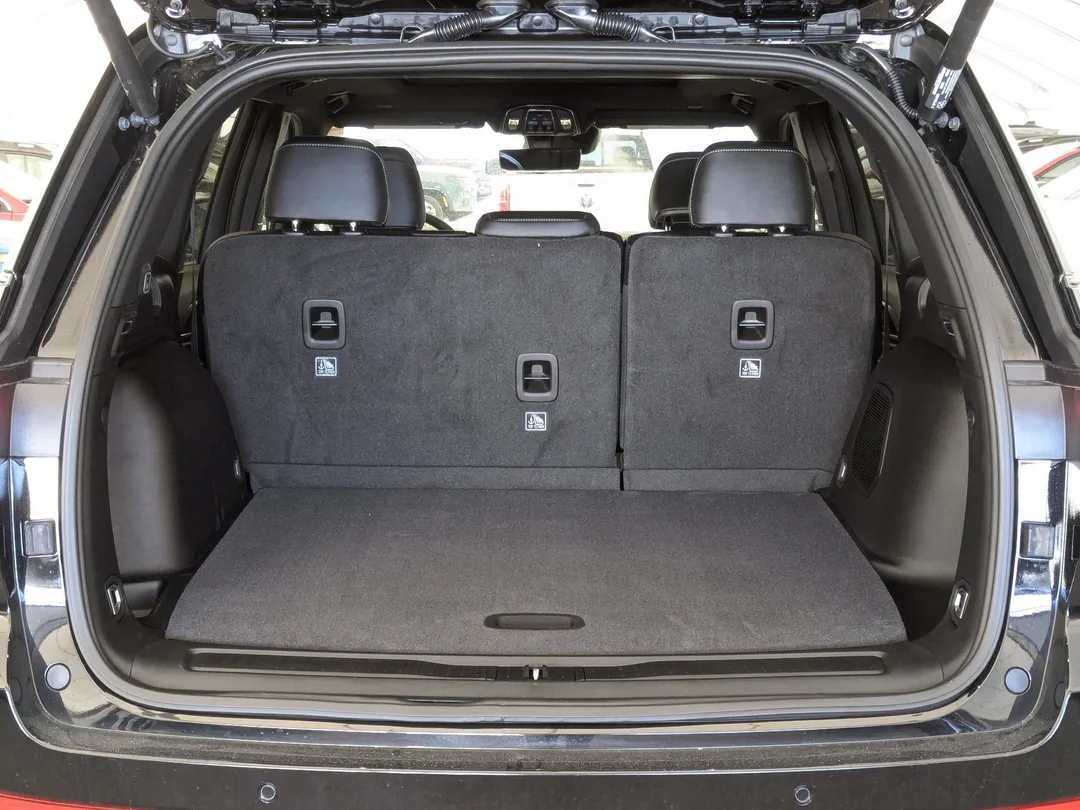 New 2026 Black Jeep Limited Reserve - - 4x4 - Nappa Leather - Ventilated Seats - Trailer Tow Pack & More! image 29