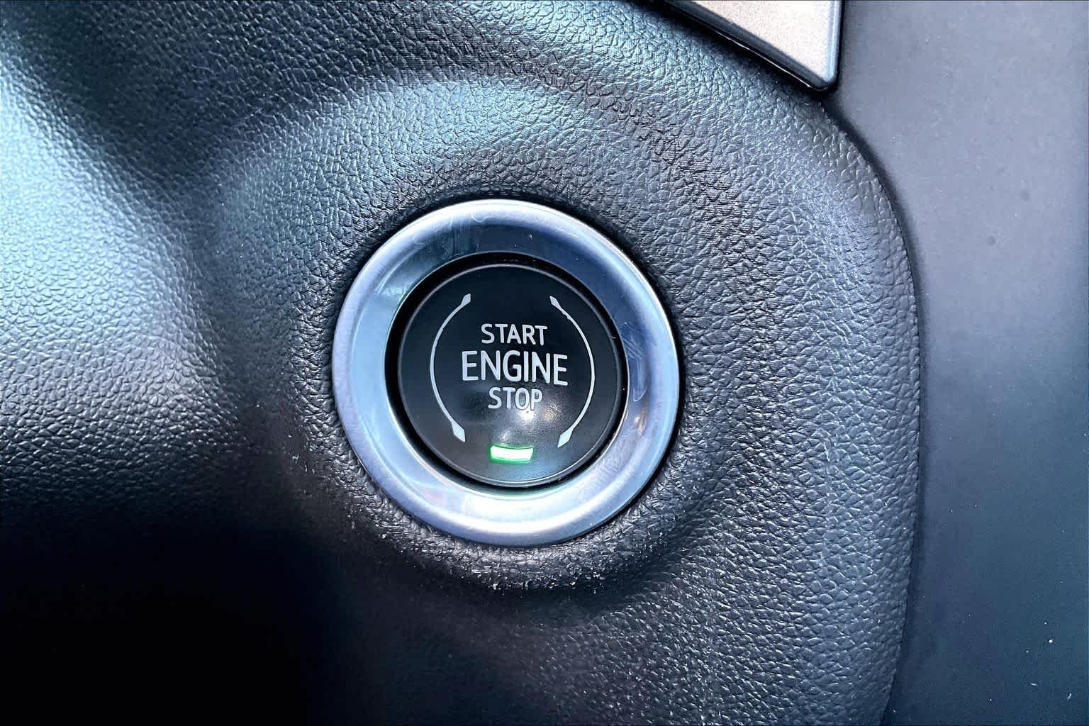 Used 2020 Black Chevrolet LT image 35